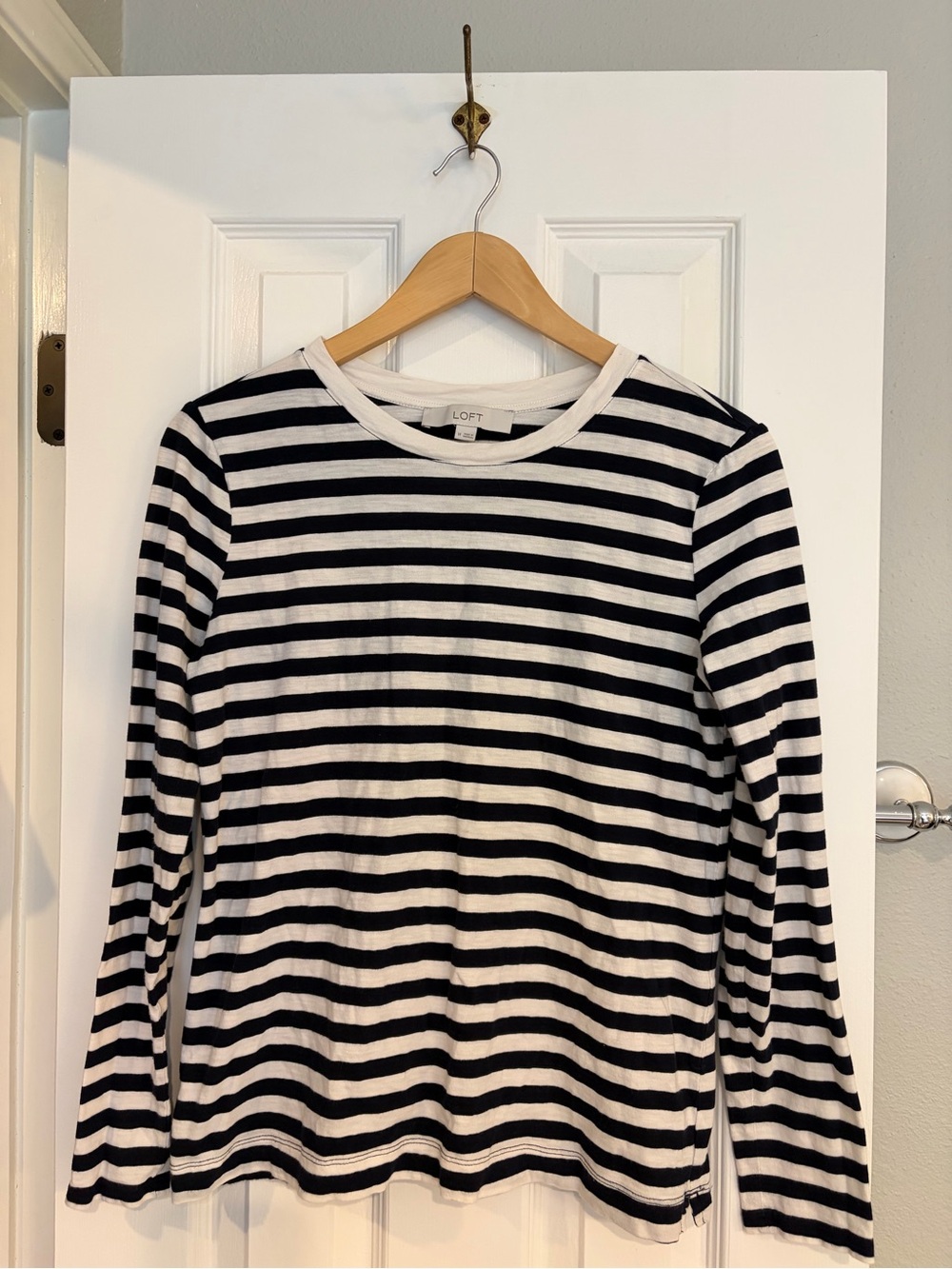 LOFT Navy White Stripe Long Sleeve Tee Medium Cotton Preppy Coastal